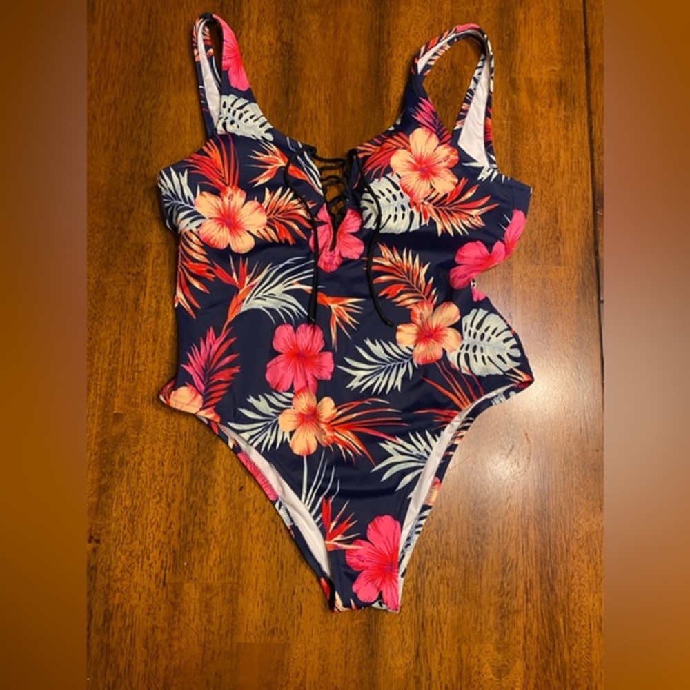 Pink by Victoria secret one‎ piece swimsuit size Large. - Picture 3 of 12